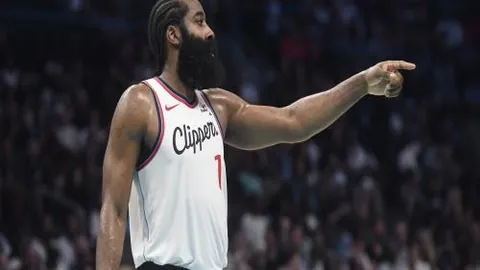 袁心玥力挽狂澜，关键分助力瓦基弗银行逆风翻盘！